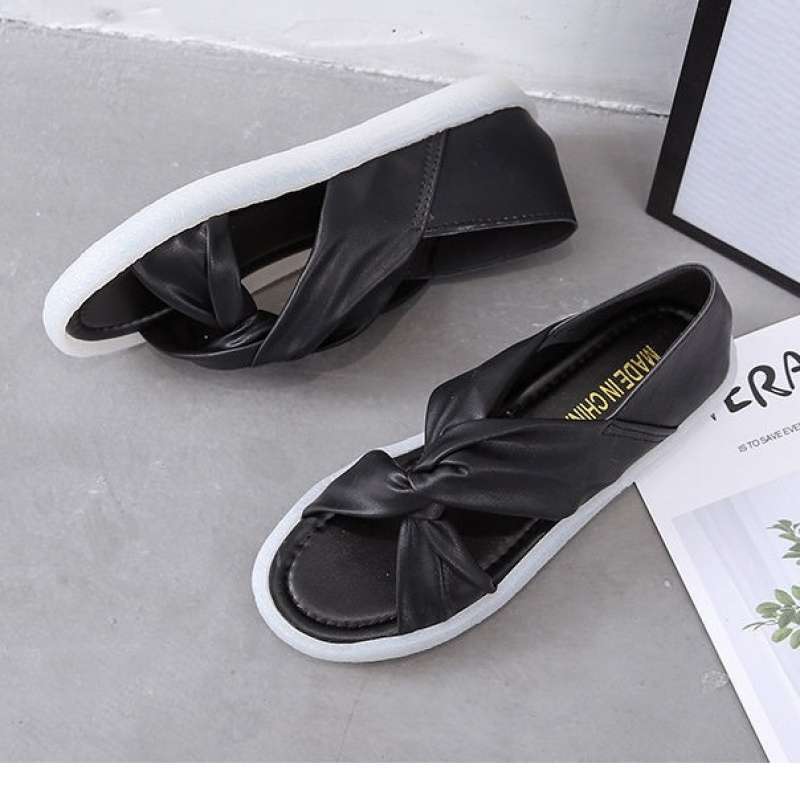 

2025 новые летние женские желеобразные шлепанцы на плоской подошве, прохладные, удобные, нескользящая резиновая подошва, мягкие, подходящие для беременных 35 чёрный