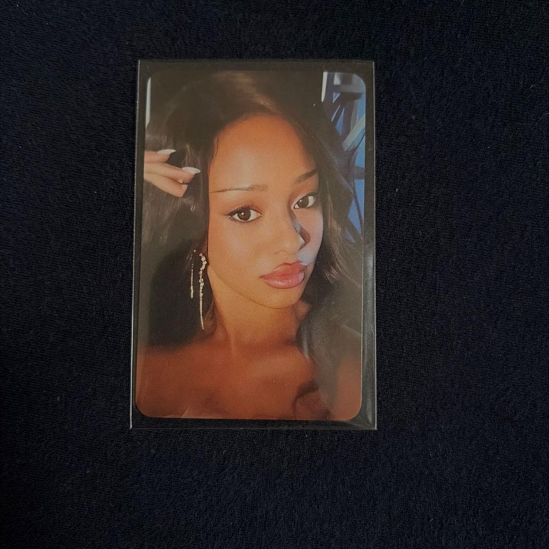 

[USED] KATSEYE Soundwave POP UP Purchase Bonus Trading Card Manon