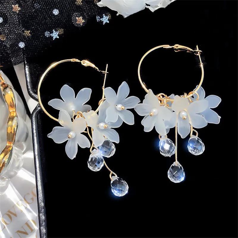 

Korean Fashion Zircon White Flower Drop Earrings For Women Jewelry 2025 Trending New Sweet Women s Flowers Earrings Z40