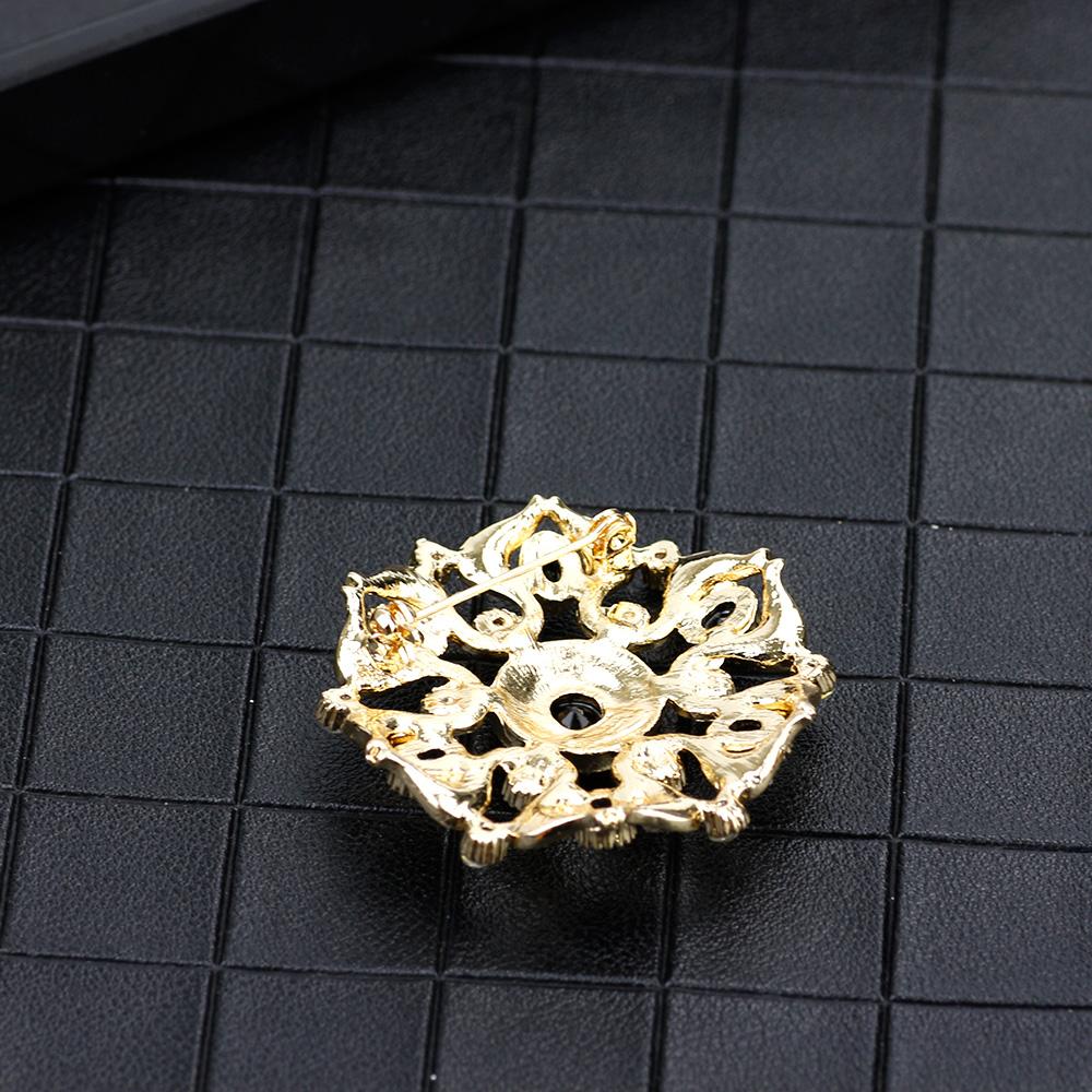 Gold Color Brooch Full Crystal Design Bride Wedding Party Jewelry Holidays Gift