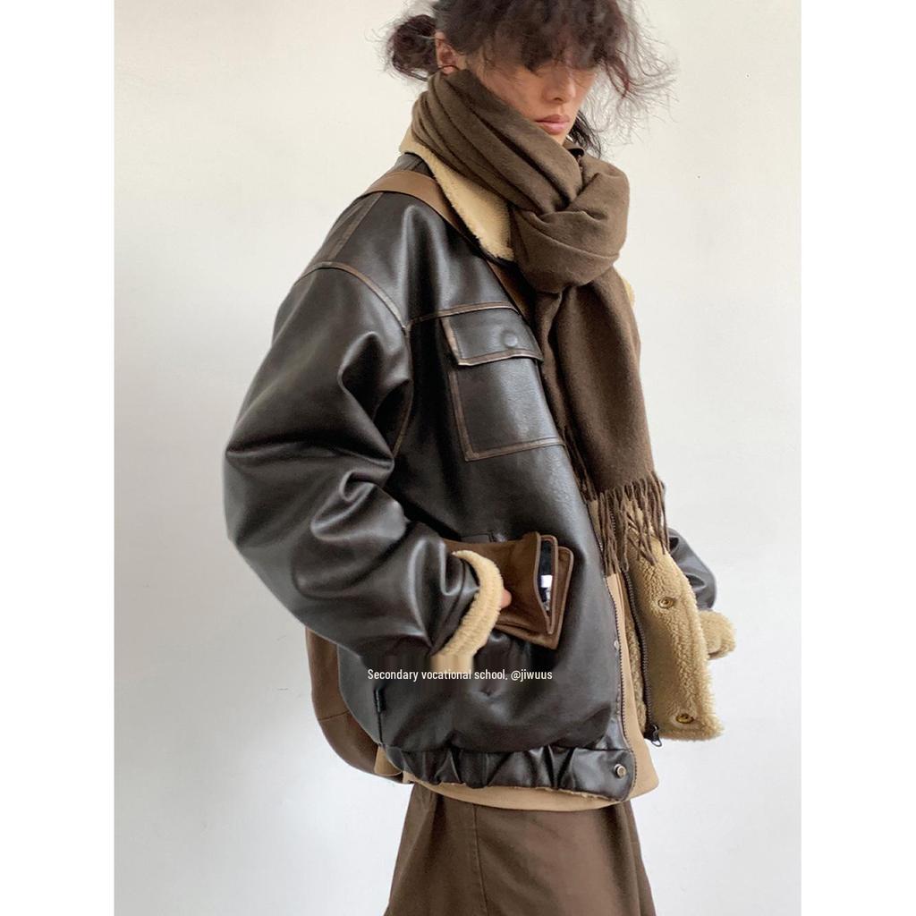 Unisex Japanese Retro Lambswool Leather Jacket for Autumn and Winter