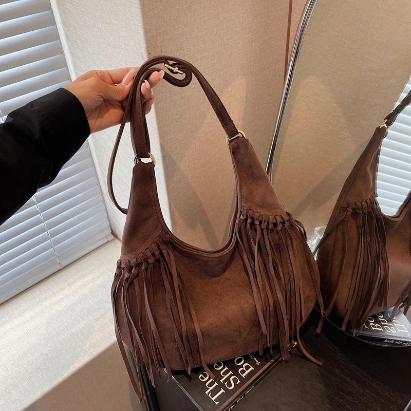 Single Shoulder Handbag with Fringes At The Side of The Arm, Women's Bag with Side Pocket