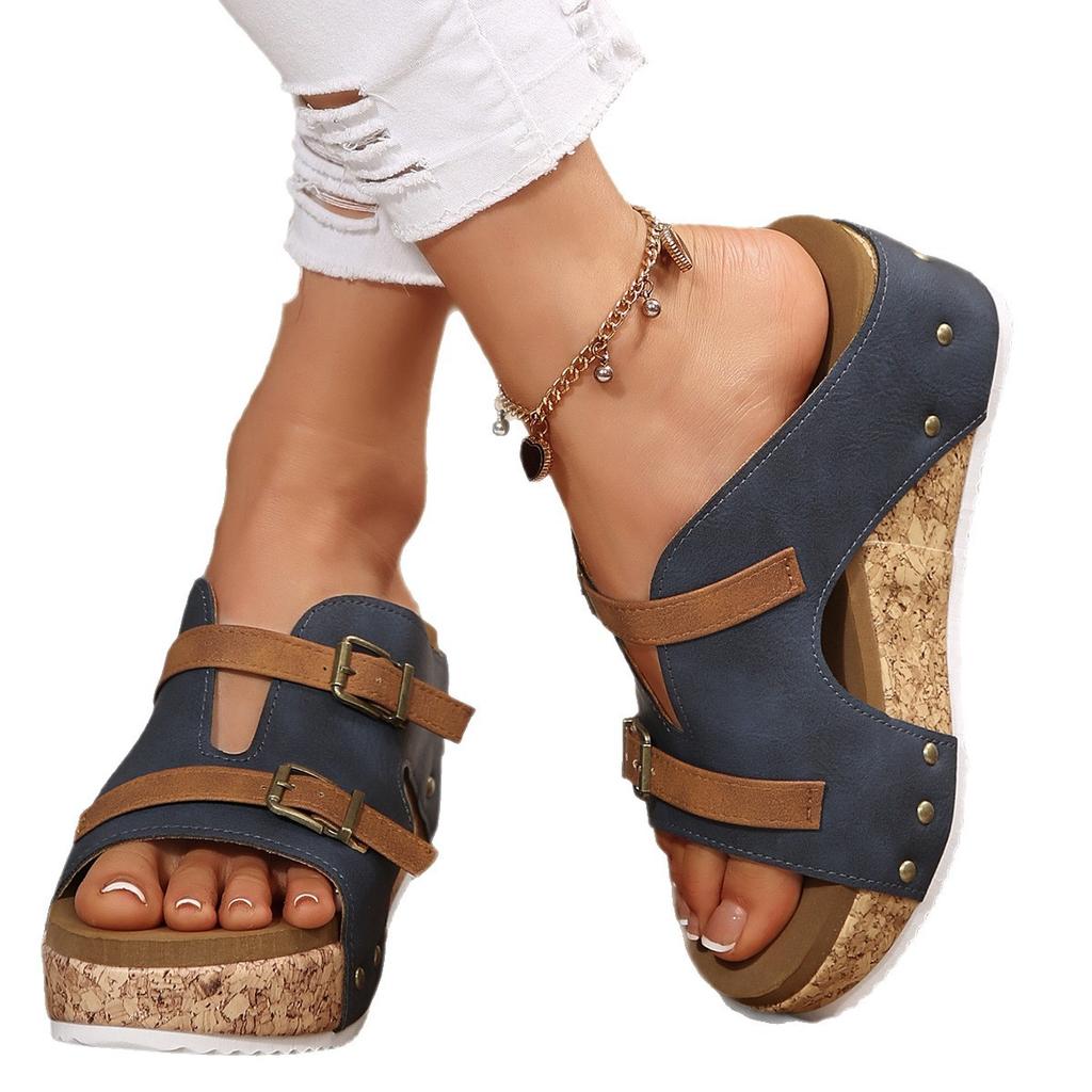 Nowe damskie sandały na 43-centymetrowym obcasie, z odkrytymi palcami, na grubej podeszwie, z nitami