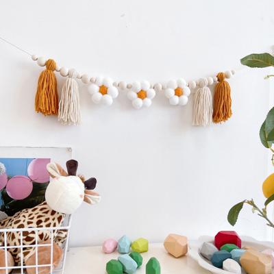 Arazzi da parete con nappe, consistenza morbida, interni illuminanti, stile bohémien, perline di legno lisce rotonde, decorazione da appendere alla parete