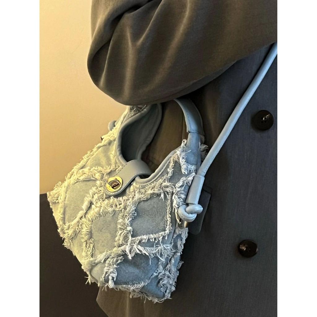 Unique Women's Bag High-Quality Texture Handbag Crescent Bag Versatile Fashion Denim Crossbody Bag Hot Girl Style Simple Shoulder Bag