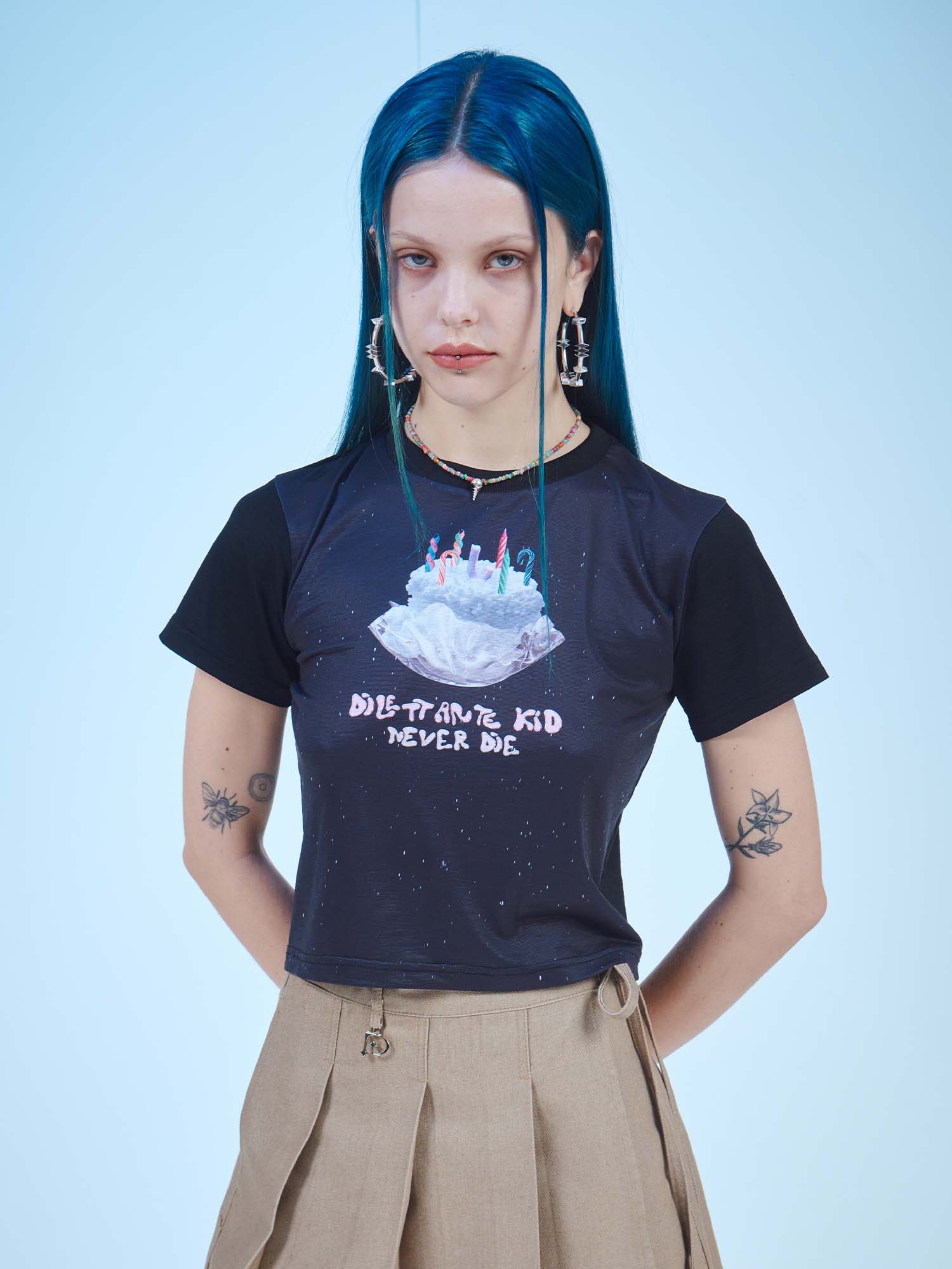 Dilettantism Never Die Graphic Crop T-Shirt