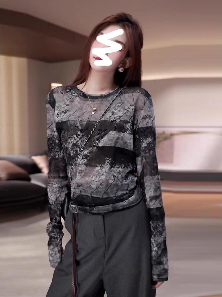Elegante y Versátil Top de Manga Larga Tie-Dye – Estilo OL Adelgazante para Otoño e Invierno.