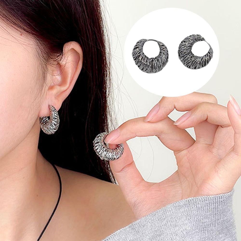 Retro Women's Dangle Earrings Light Luxury Hollow Ear Buckle Romantic Hoop Earrings  Party Jewelry