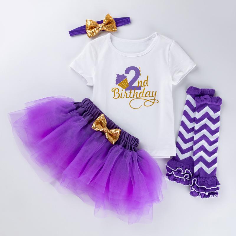 

Костюм для дівчинки на 1-й день народження з 4 предметів: Футболка з літерами, спідниця та шкарпетки принцеси 90 T-shirt set (2 years old)