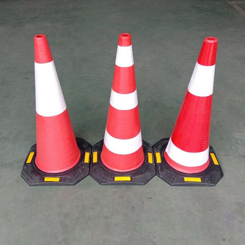 Rubber Traffic Safety Cone for Road Maintenance and Underground Parking Warning