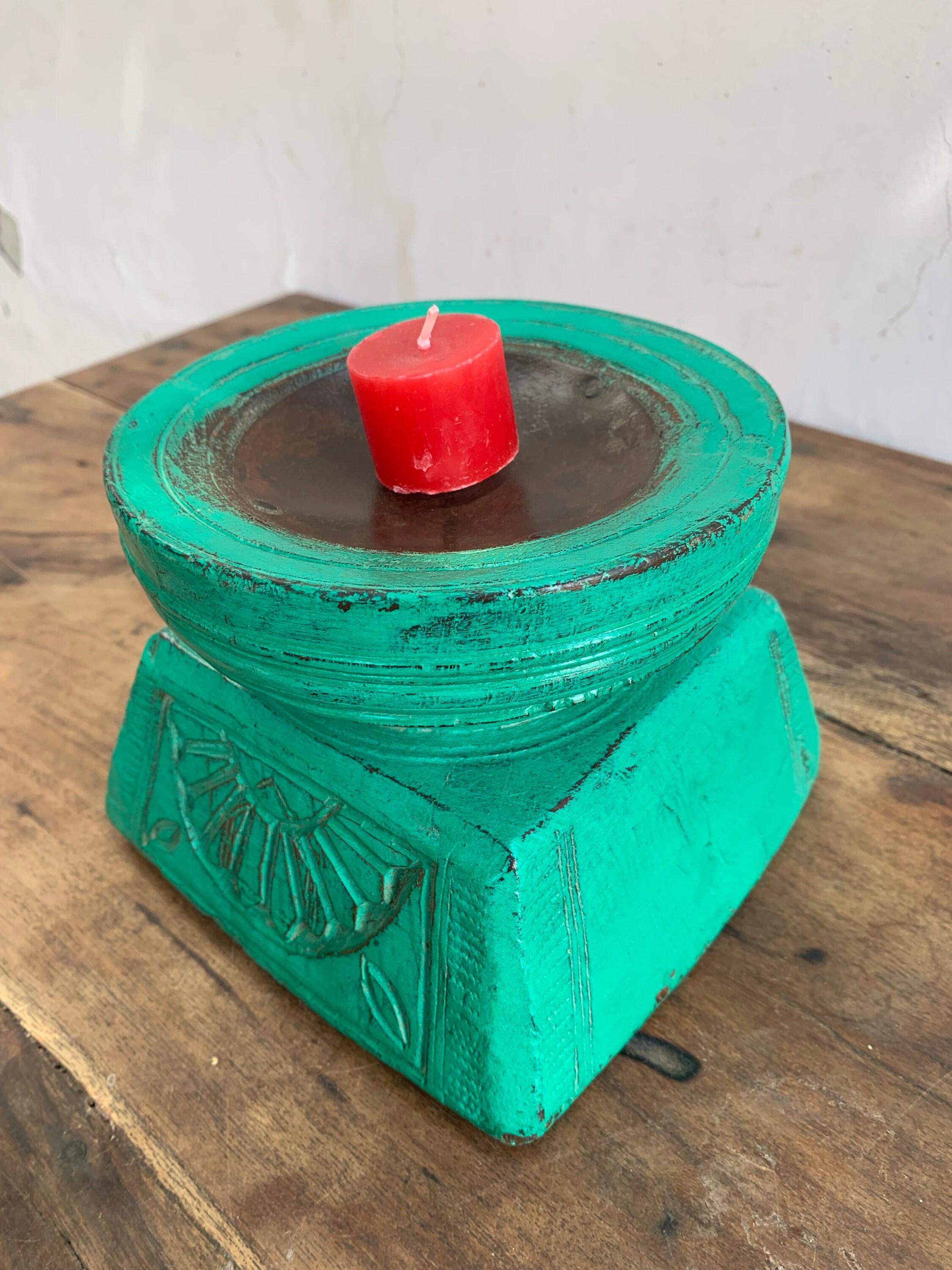 

Vintage Carved Wood Candle Holder: Teal Reclaimed Wood Stand 16” X 8” X 24” (l x w x h) разноцветный