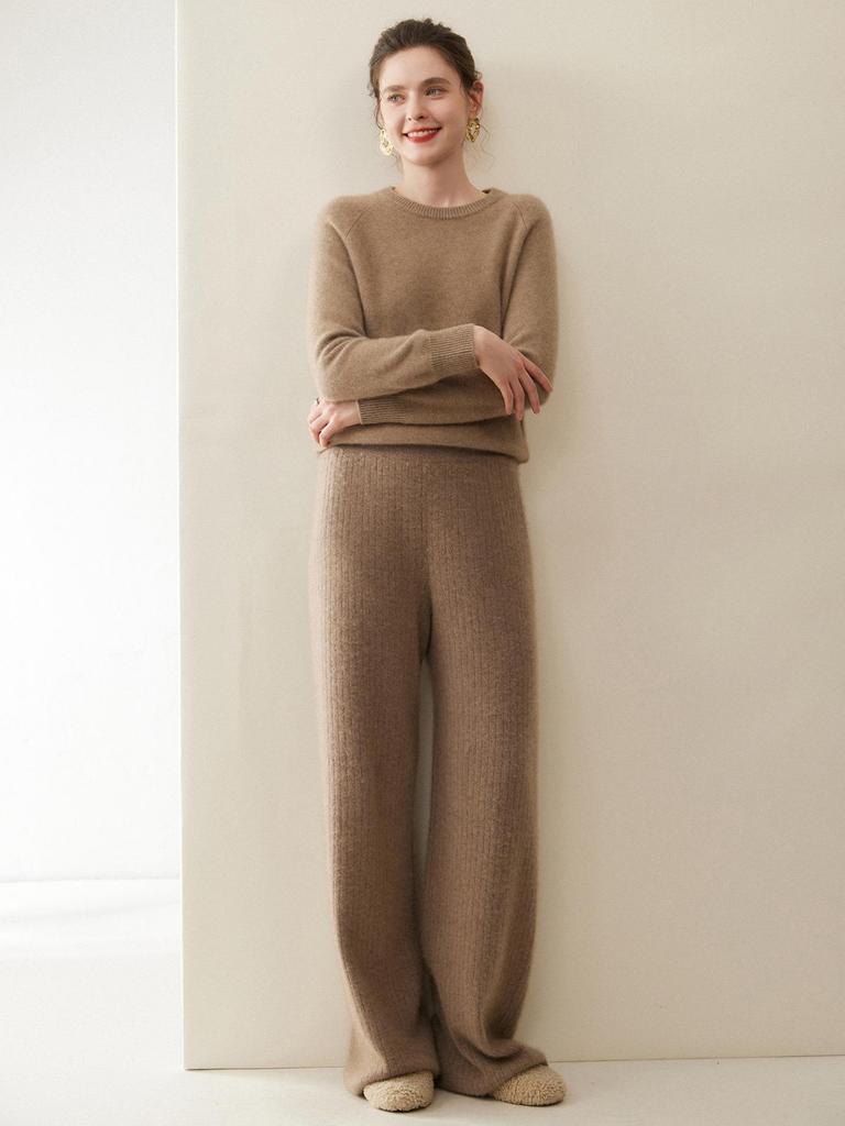 Women's Pure Cashmere Sweater - Round Neck, Loose Fit, Thickened Knit Base Layer with Raglan Sleeves, Skin-Friendly for Autumn/Winter.