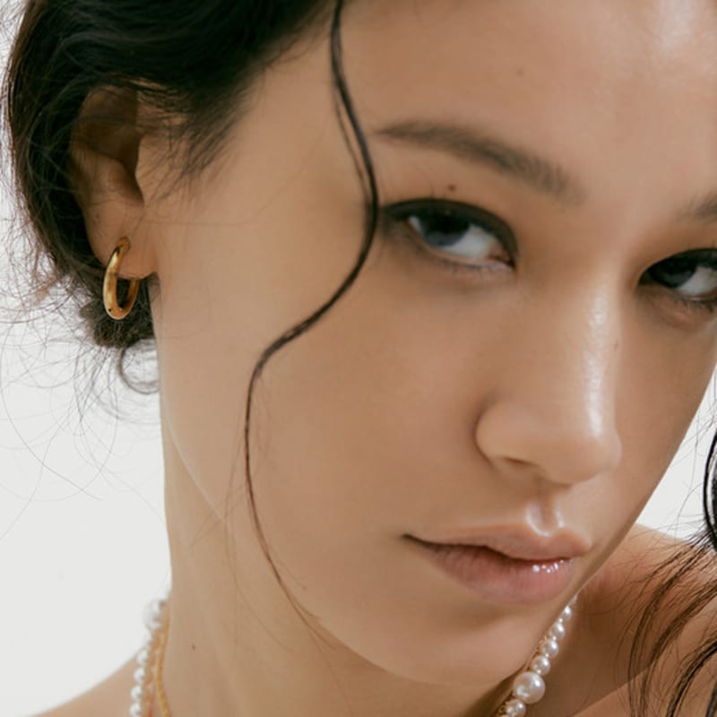 August Harmony 20mm Pipe Hoop Earring