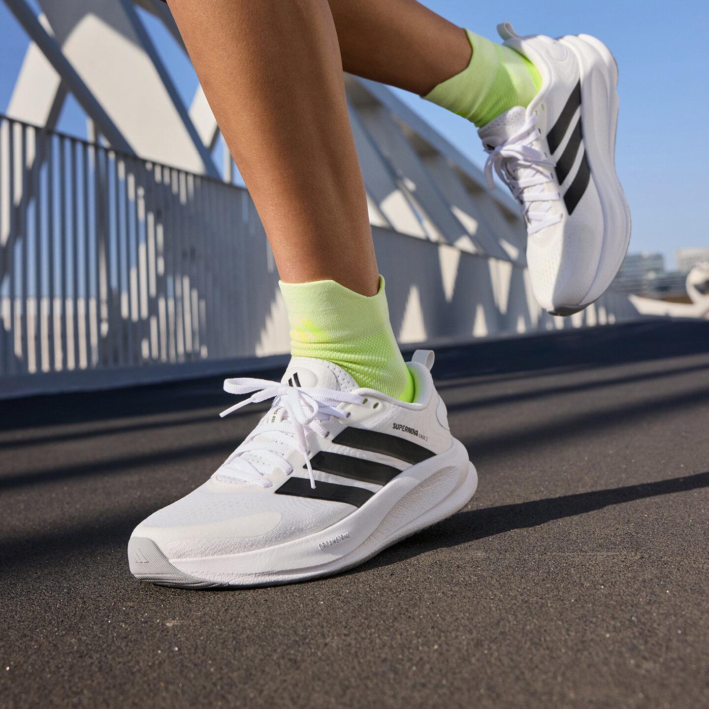 Adidas SUPERNOVA EASE 2 Fabric Low top Running Shoes Women s 40