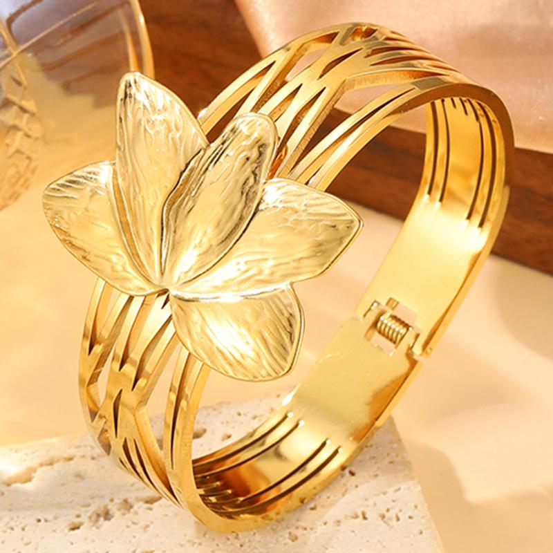 Chinese Style Wide Lotus Hollow Lotus Bracelet for Women
