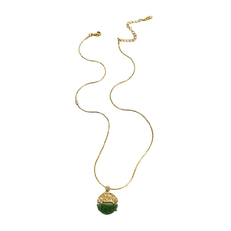 

Modern French Style Adjustable Chain Necklace Round Pendant Lightweight Stainless Steel Jewelry Perfect For Gift Giving