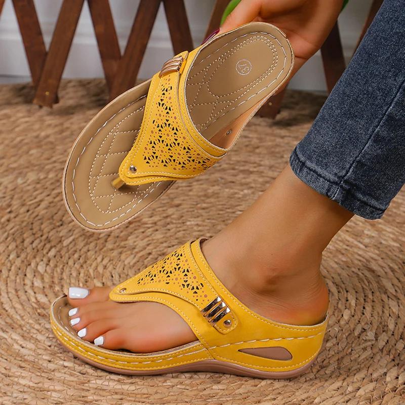 Fashion Lightweight Hollow Out Thick Sole Flip Flops Women Plus Size Clip Toe Wedge Slippers Woman Vintage Non Slip Summer Sandals Mujer
