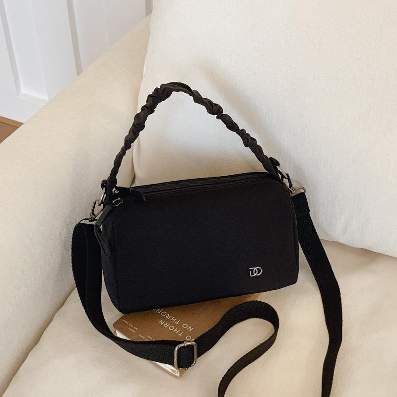 Lightweight small cloth bag women's new fashion simple versatile shoulder small square bag travel commuter messenger bag