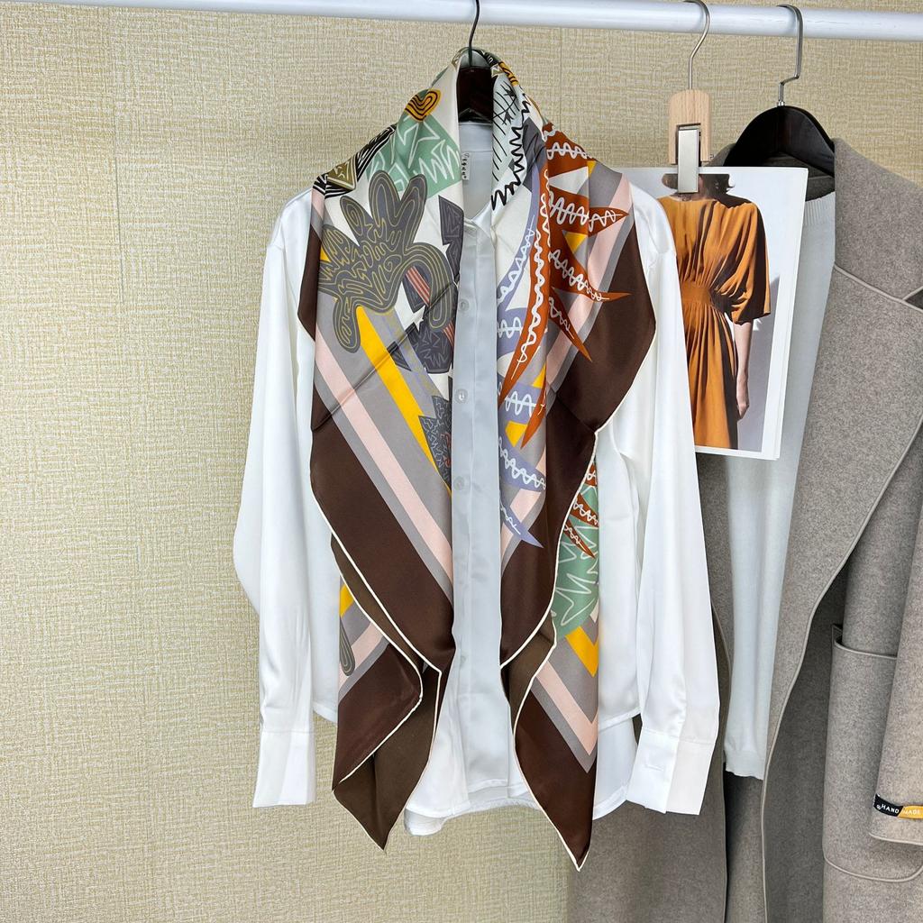 Temperament Desert Oasis Silk Scarf 100 Mulberry Silk Square Scarf Spring And Autumn Silk Scarf, Sunscreen Women'S Shawl