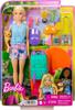 Barbie It Takes Two „Malibu“ Camping-Puppe (11,5 Zoll Blond) mit Haustierwelpe, Rucksack, Schlafsack & 10 Campingzubehör, Geschenk für 3- bis 7-Jährige