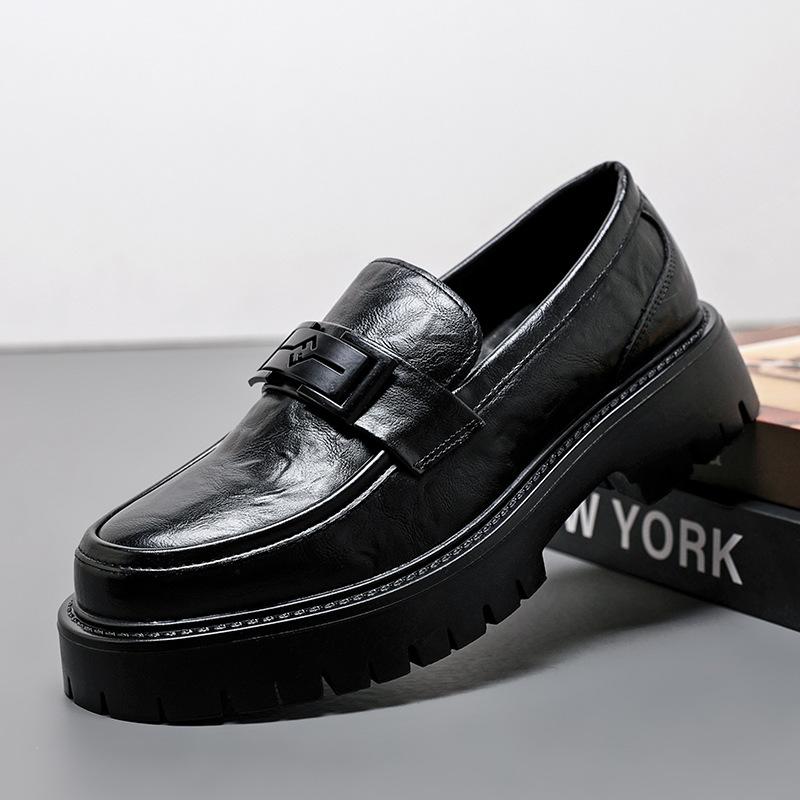 20252025 Muffin heel platform shoes men's metal buckle one-pedal loafers men's large-size small leather shoes