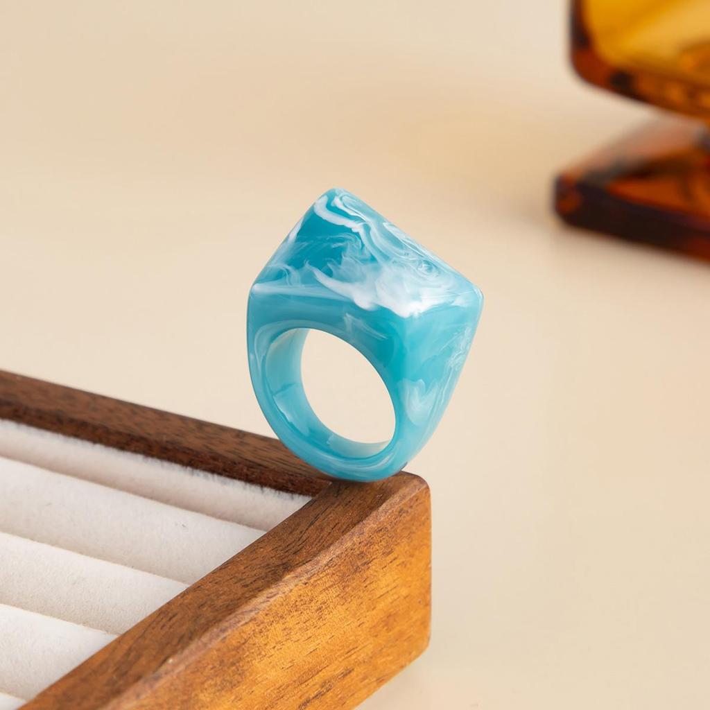 Fashion Gradient Square Triangle Cut Resin Ring Designer Handbag Shaped Band Ring For Women INS Daily Minimalist Jewelry