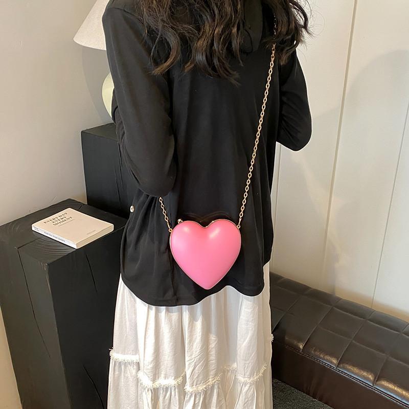Chic Heart-shaped Crossbody Bag Trendy Street Style 2024 New Women's Fashion