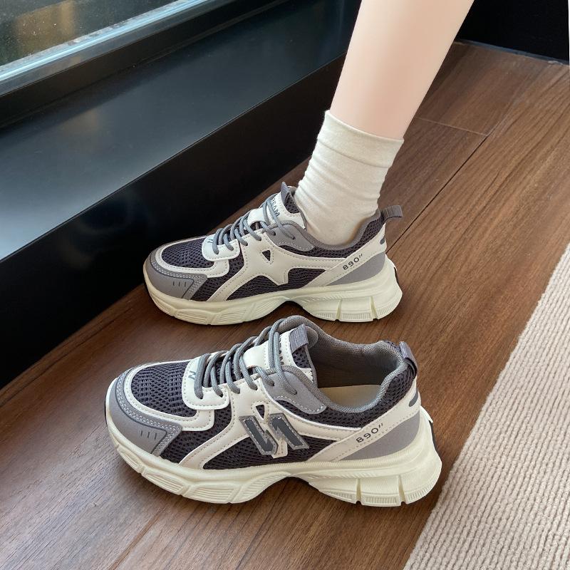 

Thick-soled heightening small dad shoes women s 2025 spring new retro versatile student lightweight casual sports shoes 40 сірий колір