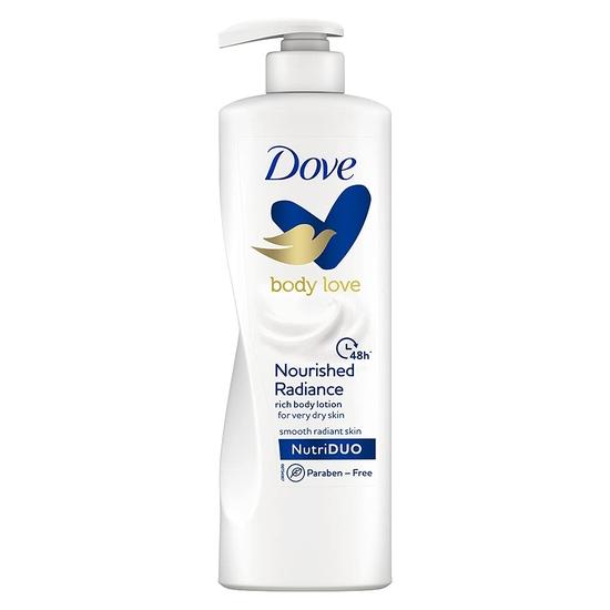 DOVE Body Love Genährte Ausstrahlung Körperlotion für sehr trockene Haut 48 Stunden Feuchtigkeitspflege Parabenfrei mit pflanzlichem Feuchtigkeitsspender Weiche Strahlende Haut 400ml