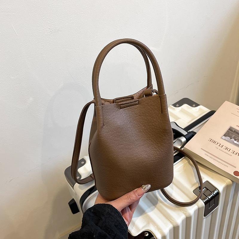 Bucket Bag 2025 New Women's Summer Simple and Versatile Texture Fashion Portable Shoulder Messenger Bag Bag