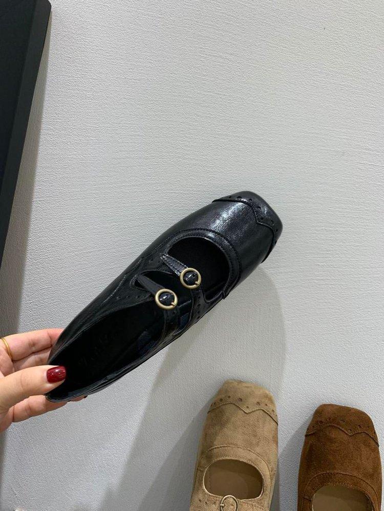Retro braune Mary Jane Schuhe mit eckiger Spitze Ballerinas Damenschuhe 2025 neue koreanische Version Französische leichte Mund Einzel Schuhe Damenschuhe