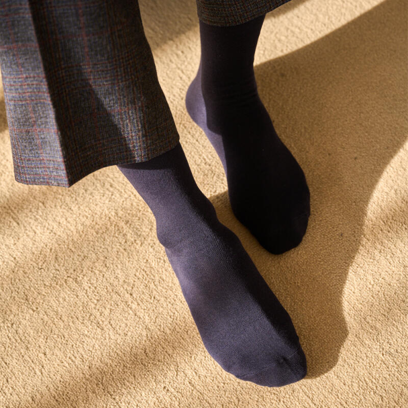 Men s Solid Standard Socks (8 Colors) Short