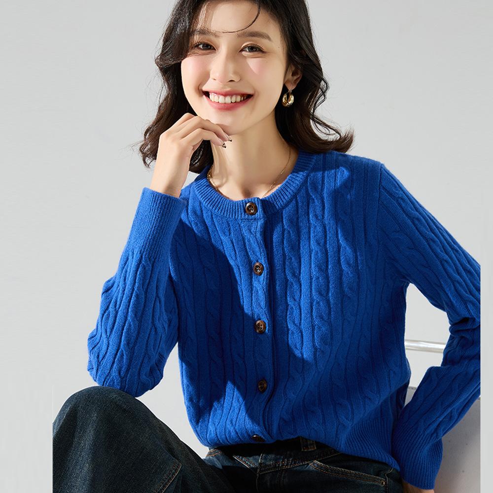 26 Spring New Knitted Thick Stick Needle Loose Fashion Sweater Women's Lazy Wind Cardigan Twisted Flower Short Top 22162