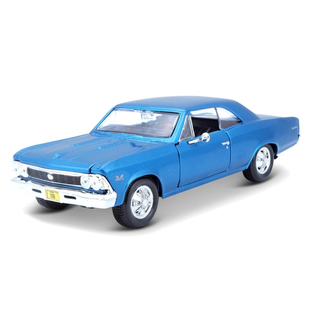 Maisto 1/24 scale diecast model of the 1966 Chevrolet Chevelle SS 396 in blue (product number 31960 BU)