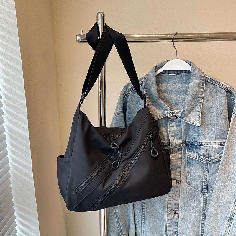 Casual Big Bag Women's 2025 New Fashion Cloth Bag Shoulder Bag Large Capacity Tote Bag Class Commuter Messenger Women's Bag