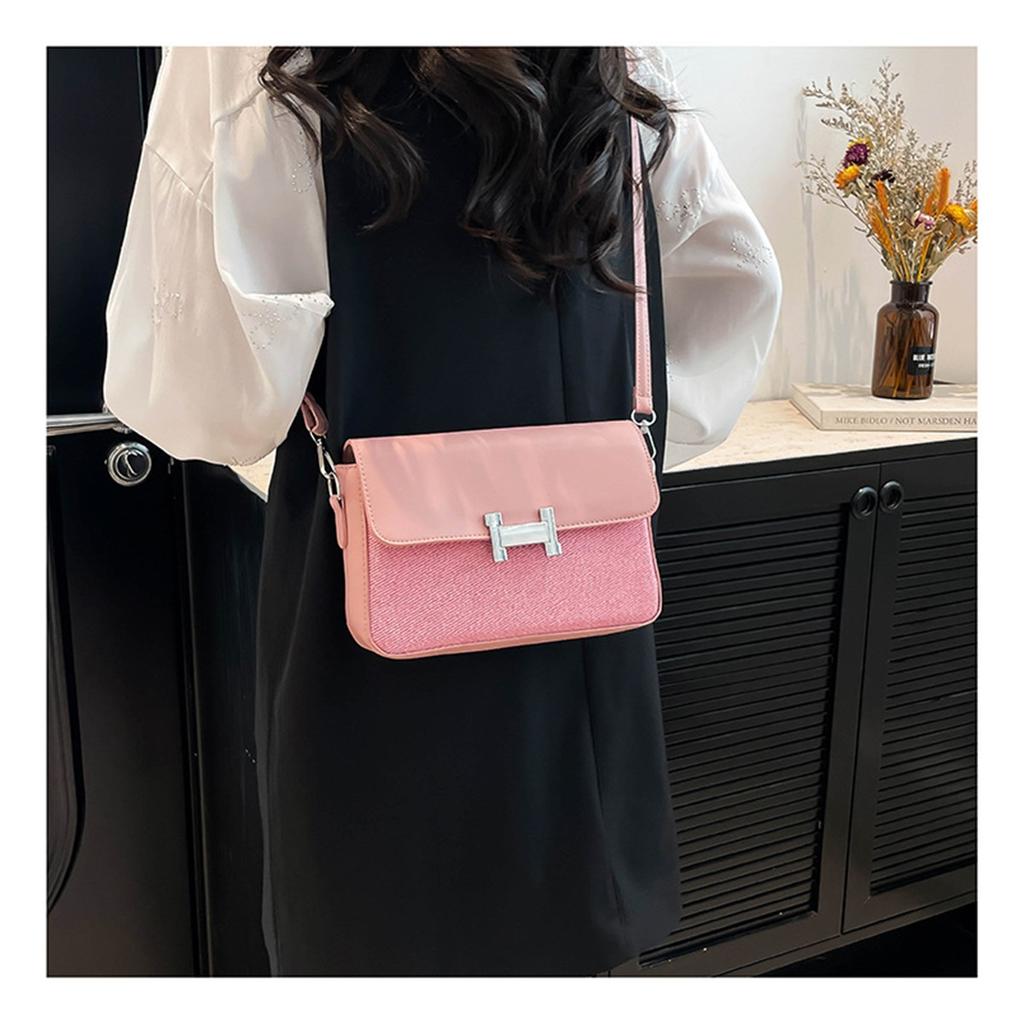 Retro Texture Small Bag Female Casual Handbag Small Square Bag Fashionable Fashionable Commuter Crossbody Bag
