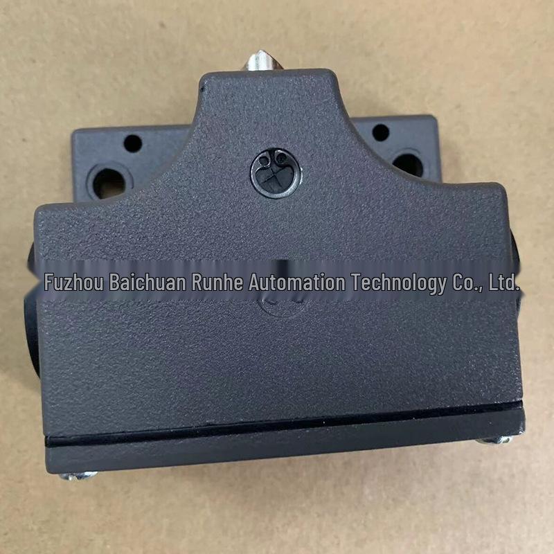 Euchner SN02D12-502-MC1688 Механический переключатель 12 мм 082450 SN02D12-502-MC1688