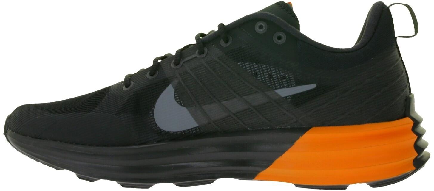 

Кроссовки Nike Lunar Roam 41