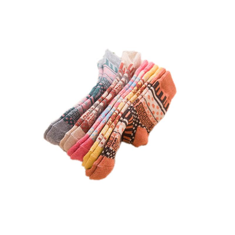 5 Pairs of Thick and Warm Women's Rabbit Wool Socks and Women's Polka Dot Ethnic Style Cashmere Socks for Winter
