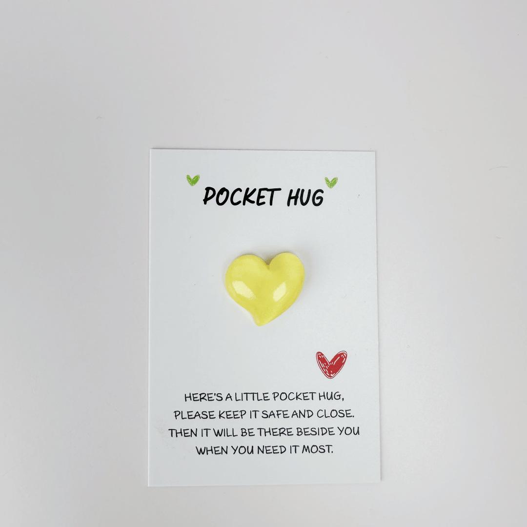 Открытка «Любовь» на Рождество, карманная открытка «Объятия», милая открытка с сердечком, украшенная карманная открытка «Объятия», ободряющая открытка, новая. жёлтый