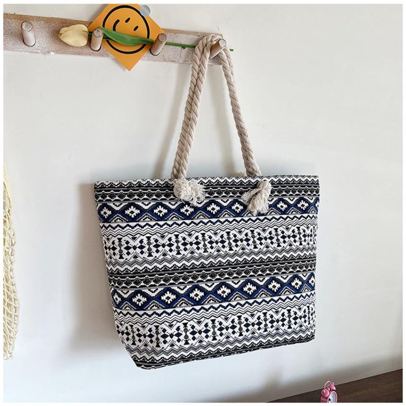 Large Capacity Canvas Bag Women's Shoulder Bag Going Out To Work Shopping Commuting Large Bag Embroidered Canvas Tote Bag