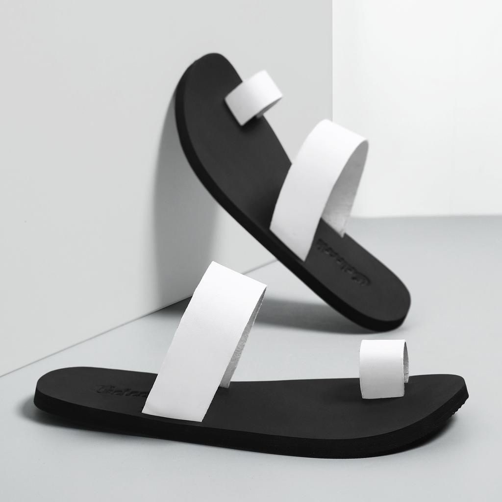 Mode Sommer Heiß Herren Modische Hausschuhe PU Schwarz Leicht und Bequem Einteilige Strandsandalen Größe 39-47 Herren Hausschuhe