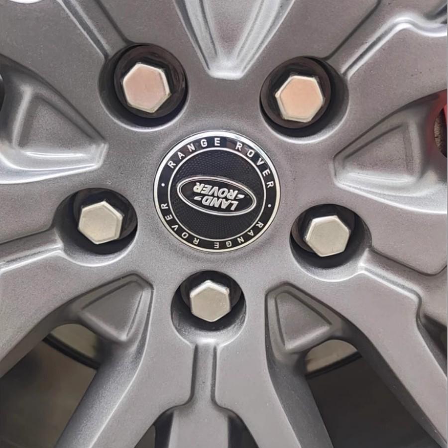 Land Rover Wheel Covers for Range Rover Evoque, Discovery 3 & 4, Freelander 2, Range Rover Sport - Car Emblems