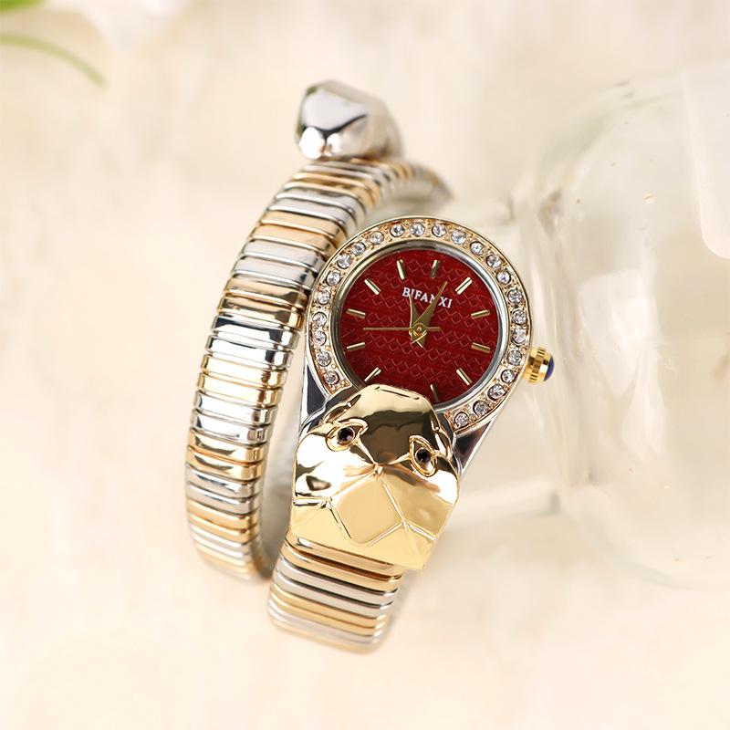 Women Quartz Watch Luxury Diamond Vintage Roman Numerals Gold Case Bangle Bracelet Orologio Watches Ladies Wristwatch
