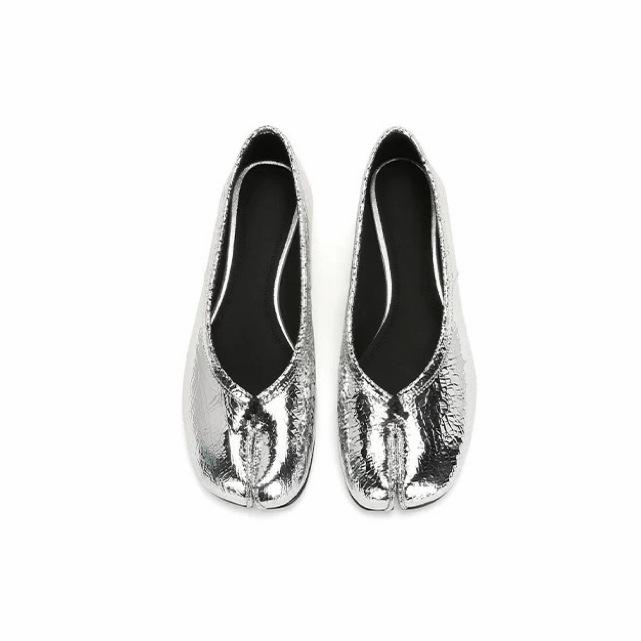 Leather split-toed pig`s trotter shoes women`s