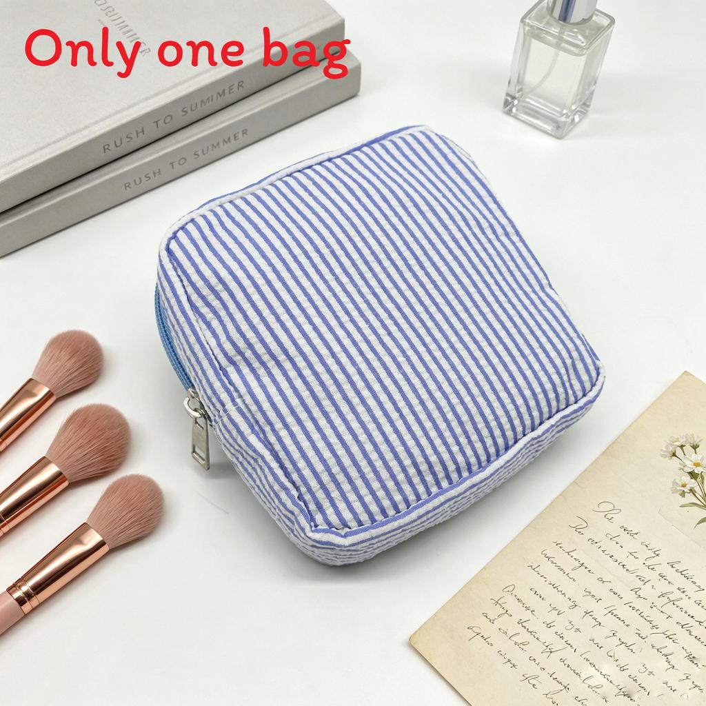 Travel Organizer Bag With Bubble Mesh Fabric For Womens Makeup And Small Accessories