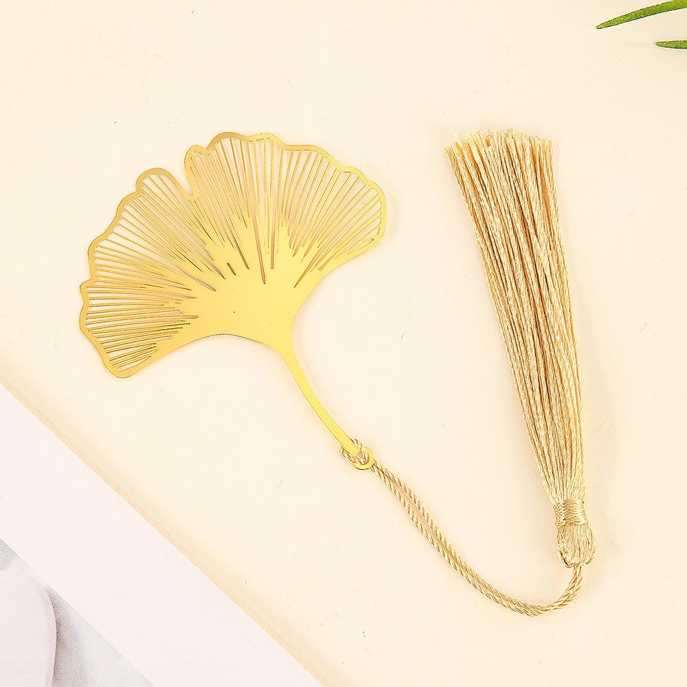 

Metal Chinese Style Retro Book Clip Book Holder Page Clip Bookmark Leaf Bookmark Hollow Book Mark Metal Bookmarks