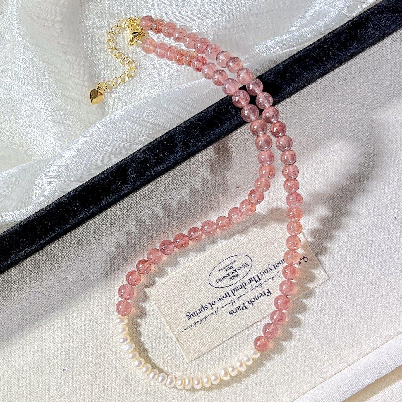 High Quality Natural Strawberry Crystal Freshwater Pearl Design Clavicle Chain Necklace