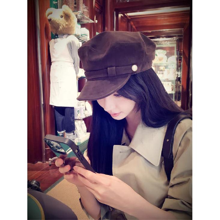 

Autumn atmosphere: Women s vintage British-style octagonal painter s hat in Maillard brown suede, suitable for autumn and winter M（56-58cm）
