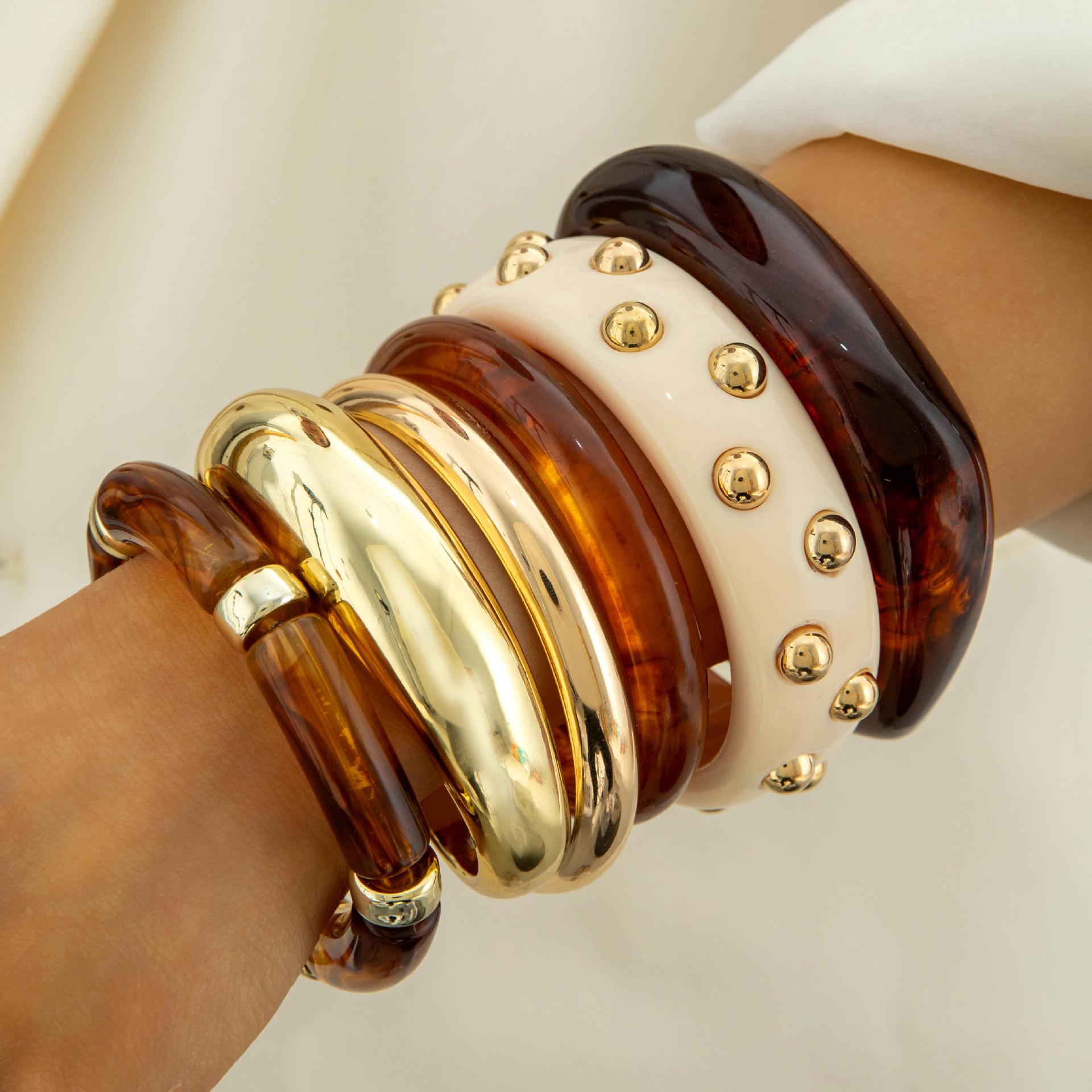 

6Pcs/Set Exaggeration Irregular Geometry Resin Acrylic Wide Bangles Set Women Vintage Elastic Cuff Bracelet Metal Rivet Jewelry